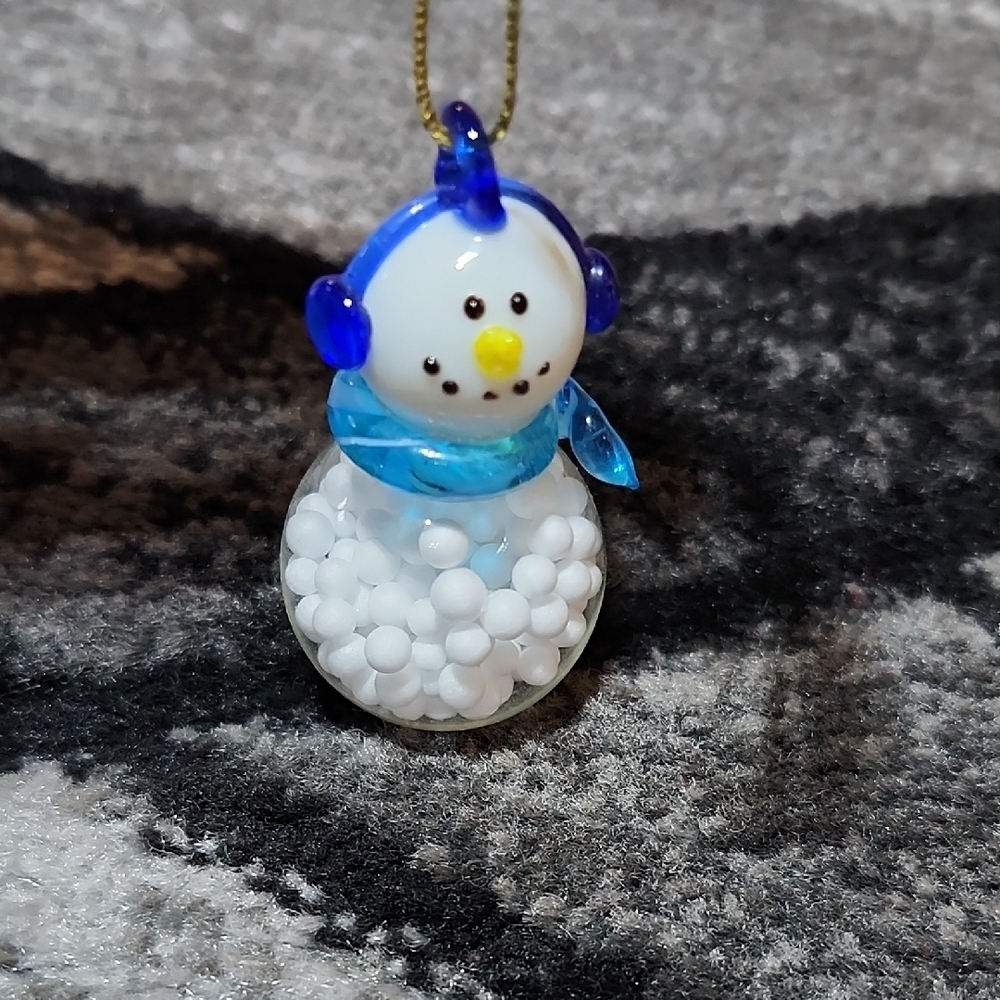 VINTAGE MINIATURE BLOWN GLASS SNOWMAN 3-D SNOW GLOBE CHRISTMAS TREE ORNAMENT